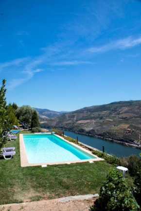 Hotels in Covas Do Douro
